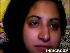 Penurious in opposition to grimace indian teenager